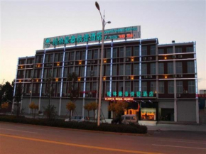 Отель GreenTree Inn Jiangsu ZhenJiang Jurong New Bus Station Express Hotel  Чжэньцзян